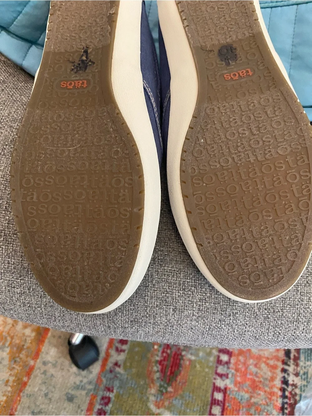 NWT Taos Dandy Sneakers Canvas Slip On Denim Blue Chambray Sneakers 9.5